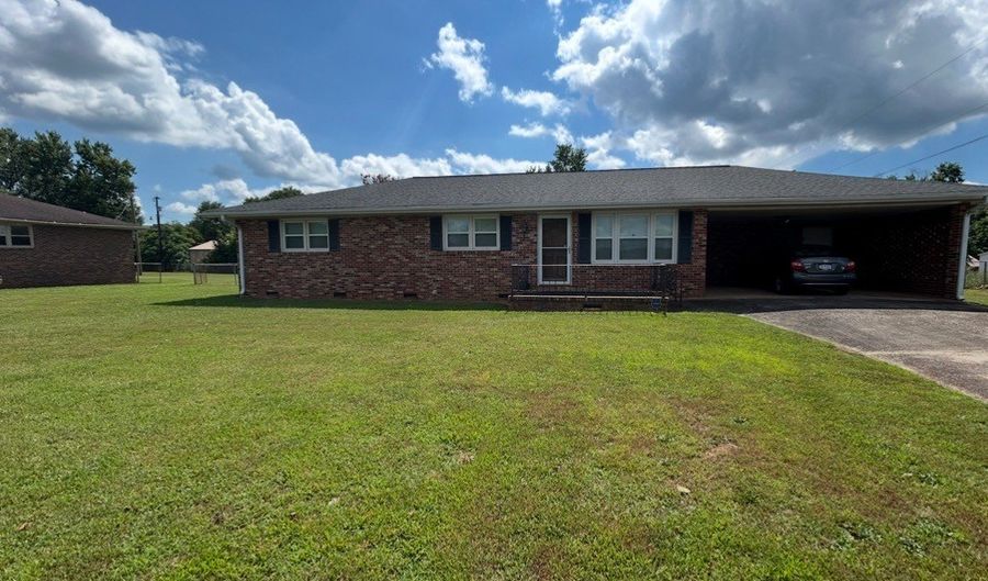 1202 Fairhaven Dr, Anderson, SC 29626 - 3 Beds, 2 Bath