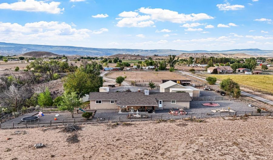 20786 Iris Rd, Austin, CO 81410 - 3 Beds, 3 Bath