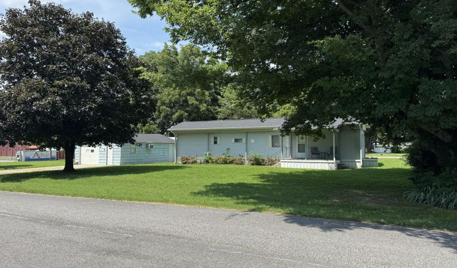474 Wall St, Barlow, KY 42024 - 2 Beds, 1 Bath