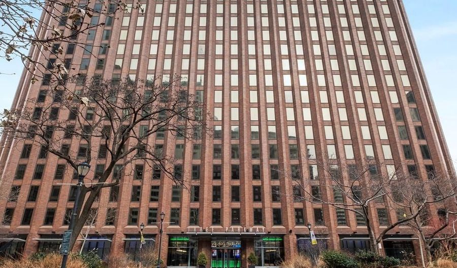 1601 CHERRY St 702, Philadelphia, PA 19102 - 2 Beds, 2 Bath