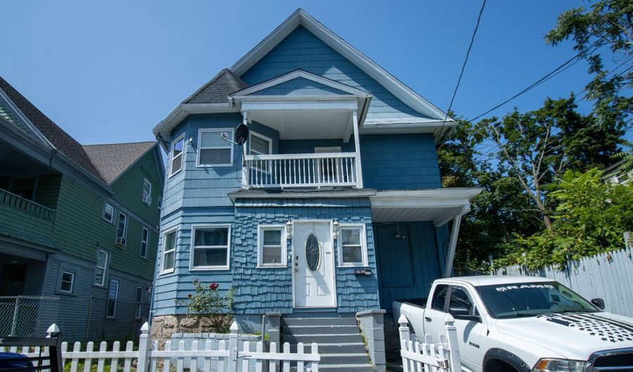 175 Chestnut Ave, Waterbury, CT 06710 - 3 Beds, 1 Bath