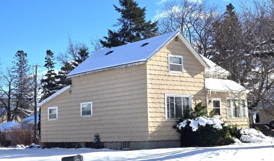 409 Dawson St, Alpena, MI 49707 - 4 Beds, 2 Bath