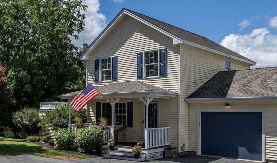 7 Cold Spring Farm, Greenland, NH 03840 - 2 Beds, 2 Bath