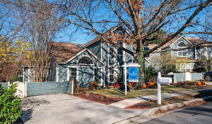 926 YACHTSMAN Way, Annapolis, MD 21403 - 2 Beds, 2 Bath