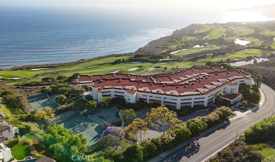 3200 La Rotonda Dr 407, Rancho Palos Verdes, CA 90275 - 2 Beds, 2 Bath