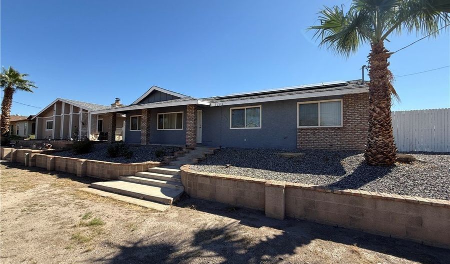 1415 Sahuaro Dr, Bullhead City, AZ 86442 - 3 Beds, 2 Bath