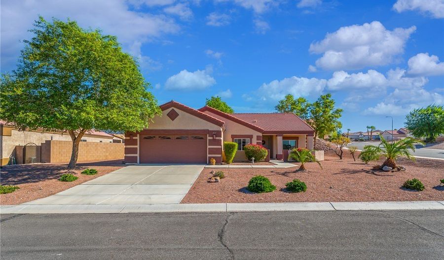 2635 Discovery Rd, Bullhead City, AZ 86442 - 2 Beds, 2 Bath