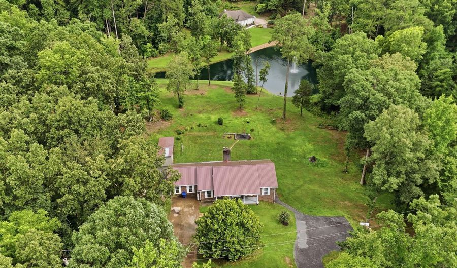 5006 Hickory Hill Ln, Apison, TN 37302 - 5 Beds, 4 Bath