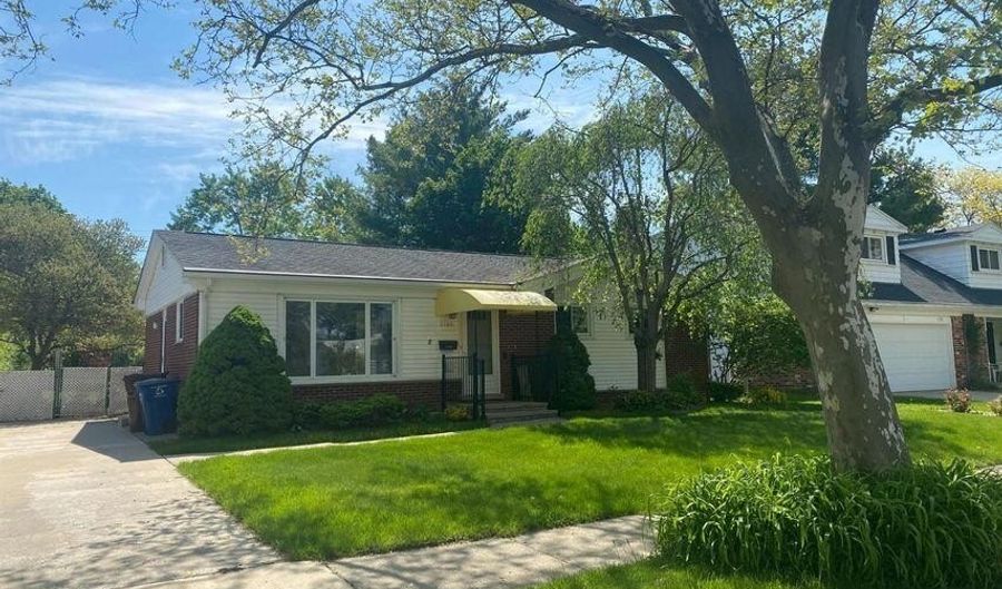 2160 Georgetown Blvd, Ann Arbor, MI 48105 - 3 Beds, 2 Bath