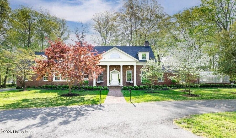 1409 Old Harrods Creek Rd, Anchorage, KY 40223 - 5 Beds, 6 Bath