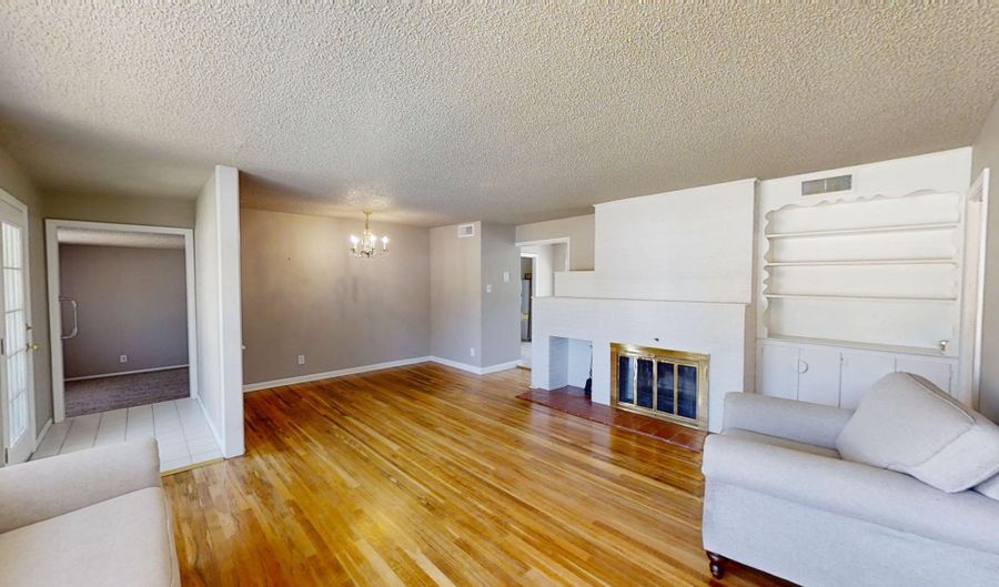 241 W 11th St, Casper, WY 82601 - 3 Beds, 2 Bath