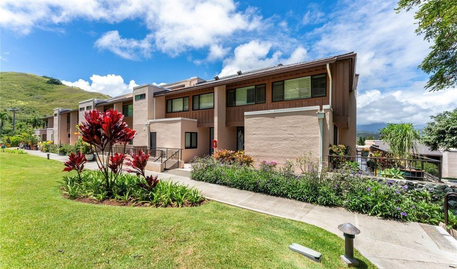 411 Kaelepulu Dr E, Kailua, HI 96734 - 2 Beds, 3 Bath