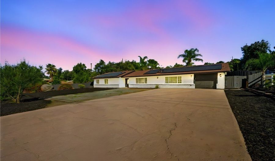 2060 S Grade Rd, Alpine, CA 91901 - 5 Beds, 3 Bath