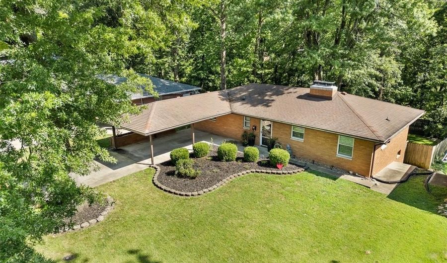 2337 Fairview Dr, Alton, IL 62002 - 3 Beds, 2 Bath
