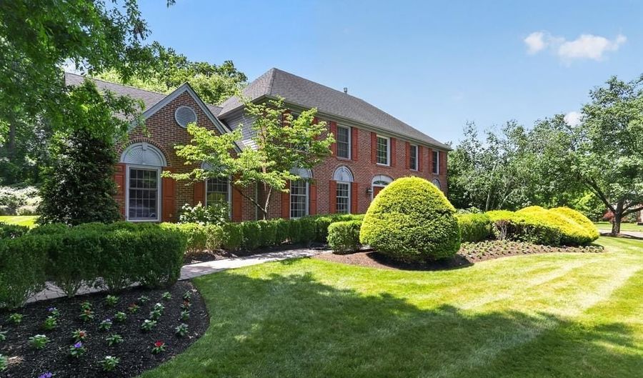 70 HOGAN Ln, Ambler, PA 19002 - 4 Beds, 3 Bath