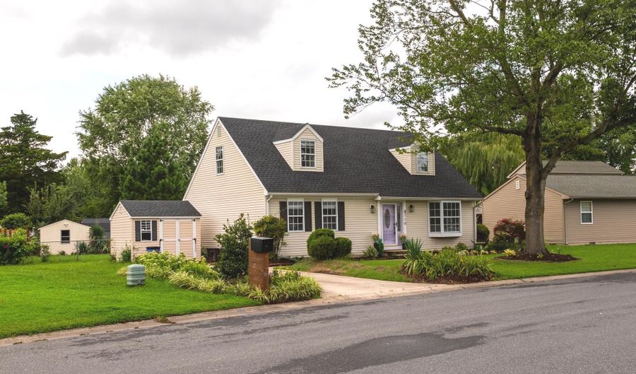 110 CARLISLE Dr, Dover, DE 19904 - 4 Beds, 2 Bath