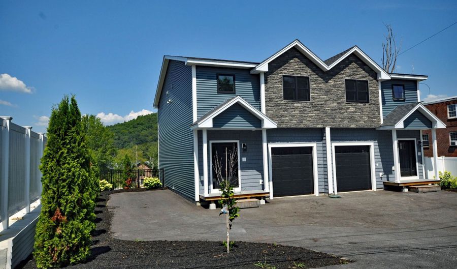 40 B Beech St B, Bristol, NH 03222 - 3 Beds, 3 Bath
