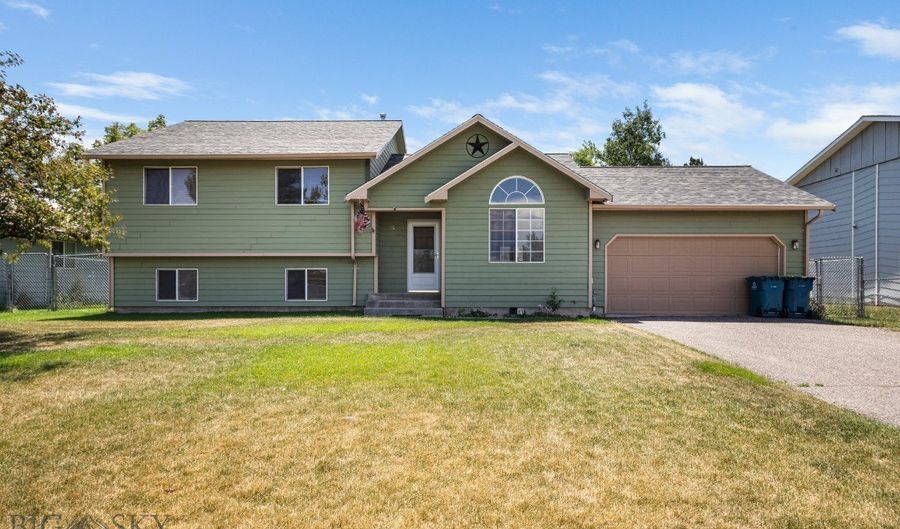 704 Mayfair Dr, Belgrade, MT 59714 - 4 Beds, 3 Bath