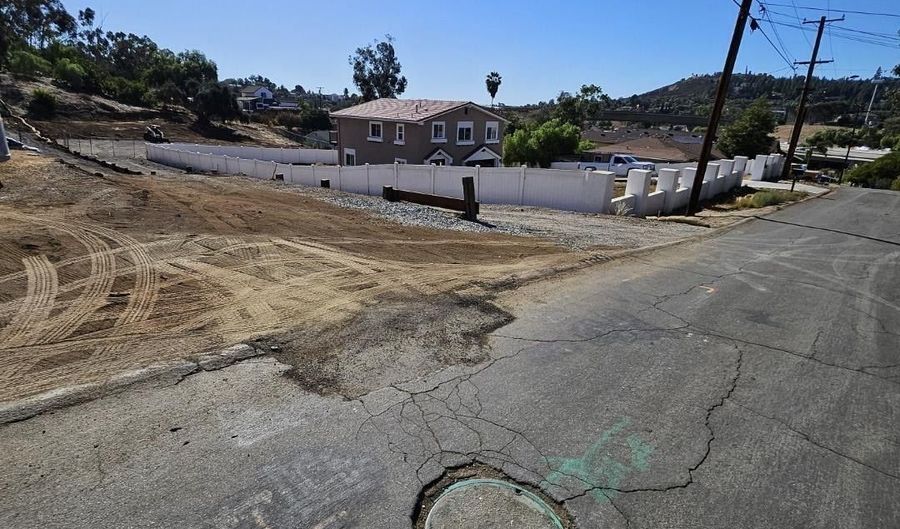 Echo Dr 46, La Mesa, CA 91941 - 0 Beds, 0 Bath