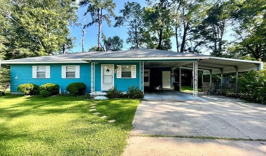 713 Ann St, Brookhaven, MS 39601 - 3 Beds, 2 Bath