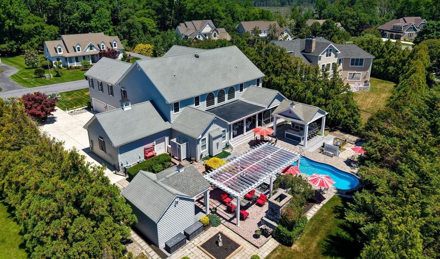 35788 TARPON Dr, Lewes, DE 19958 - 5 Beds, 4 Bath