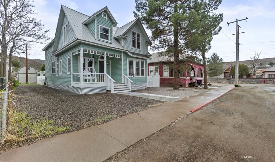 110 Leonard, Clifton, AZ 85533 - 5 Beds, 3 Bath