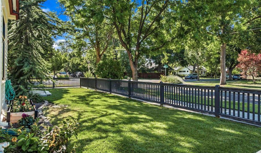 1401 N 18th St, Boise, ID 83702 - 2 Beds, 2 Bath