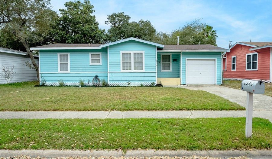 1360 Oak Park Dr, Aransas Pass, TX 78336 - 3 Beds, 2 Bath