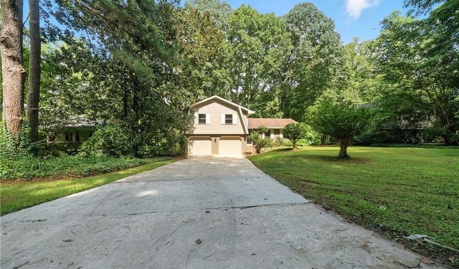 4520 Atlas Pl, Tucker, GA 30084 - 3 Beds, 2 Bath