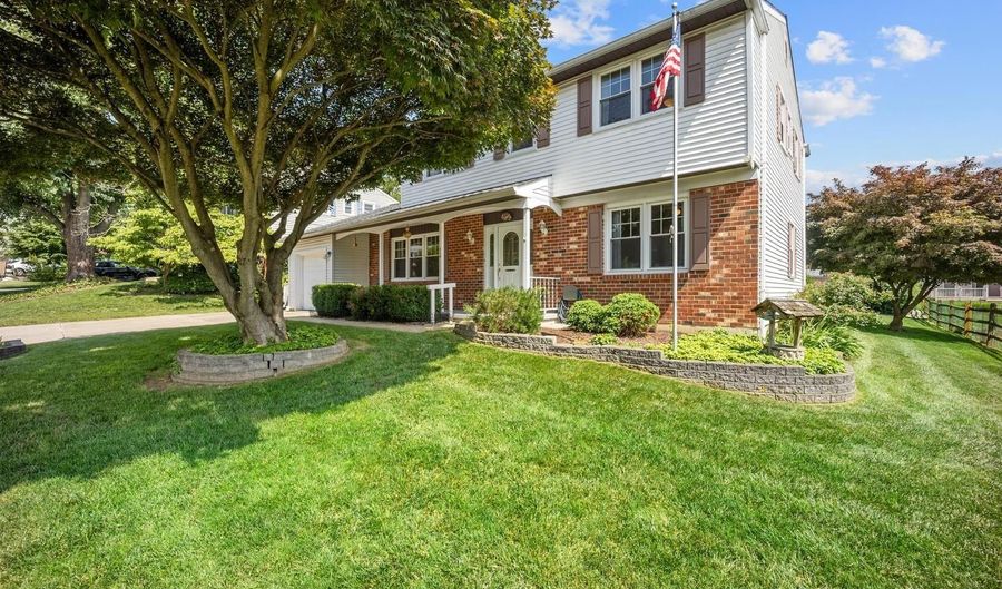 510 REVERE Ct, Hockessin, DE 19707 - 4 Beds, 3 Bath