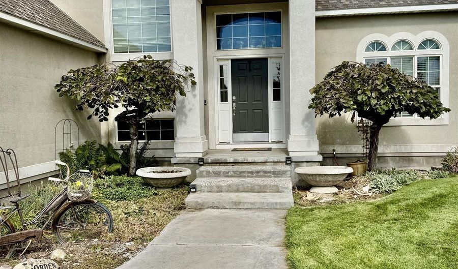 404 W 280 N, Blackfoot, ID 83221 - 4 Beds, 4 Bath