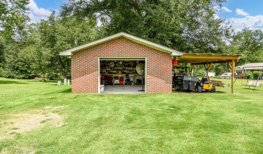 1265 Parrish Pkwy, Alexander City, AL 35010 - 3 Beds, 2 Bath