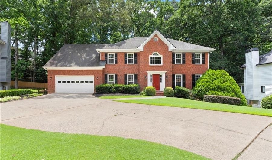 3505 Waters Glen Way, Alpharetta, GA 30022 - 6 Beds, 5 Bath