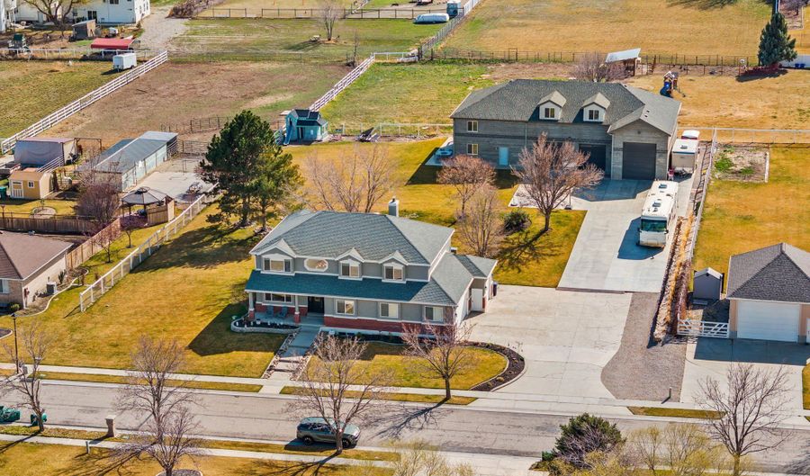 2859 W COUNTRY CLASSIC Dr, Bluffdale, UT 84065 - 10 Beds, 7 Bath