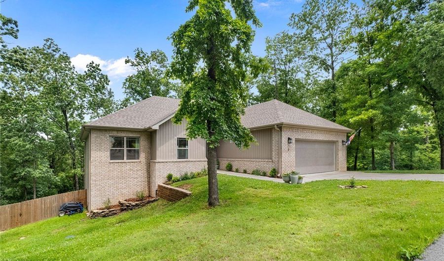 2 Stanhope Ln, Bella Vista, AR 72715 - 3 Beds, 2 Bath