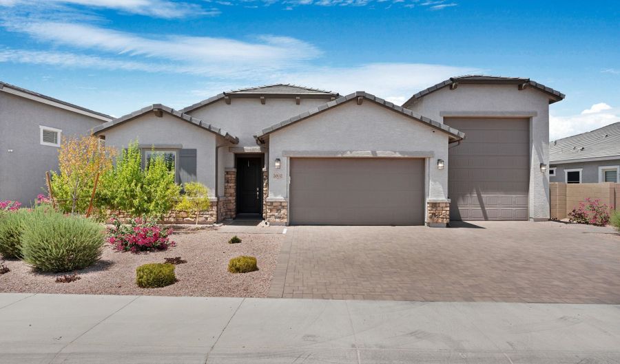 20132 W CATALINA Dr, Buckeye, AZ 85396 - 3 Beds, 3 Bath