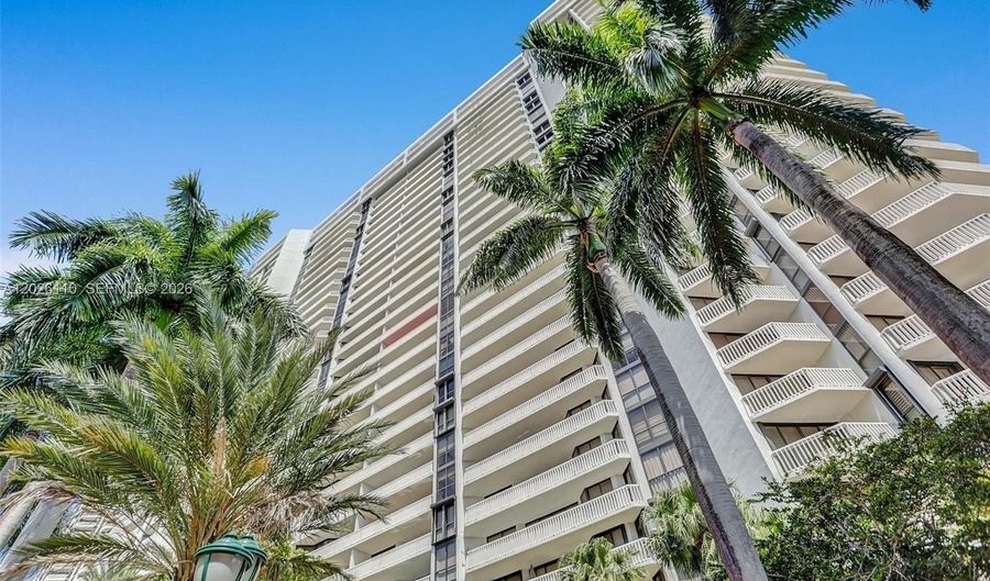 2000 Island Blvd 1108, Aventura, FL 33160 - 2 Beds, 2 Bath