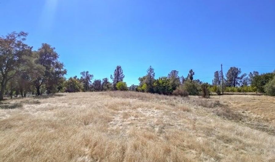 5952 Happy Valley Rd, Anderson, CA 96007 - 3 Beds, 0 Bath