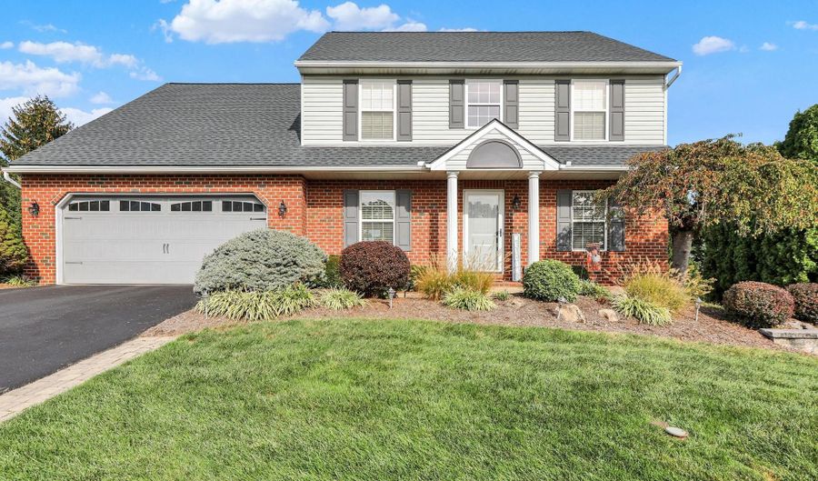 2306 OVERLAND Ave, Reading, PA 19608 - 4 Beds, 3 Bath