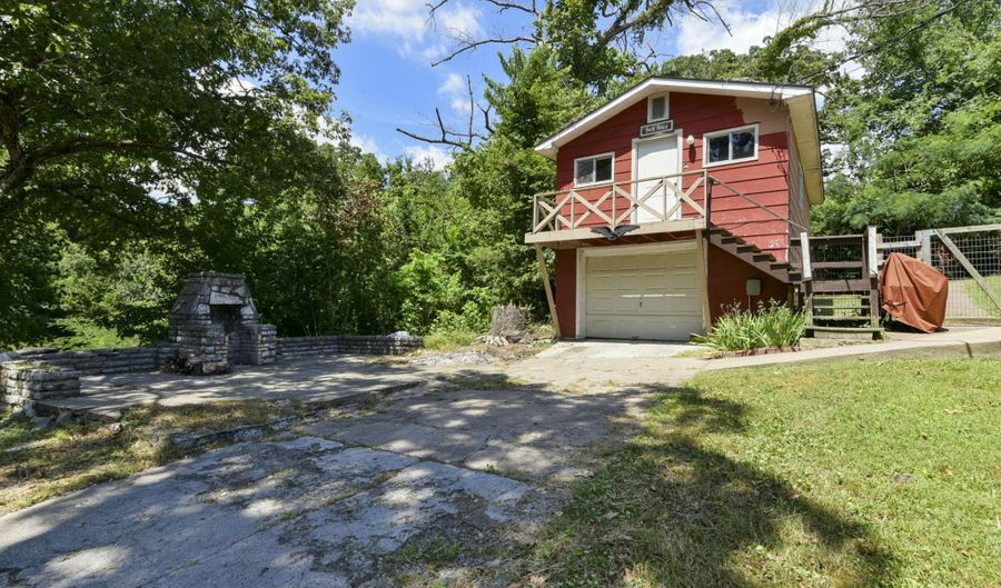 802 W Highway 76, Anderson, MO 64831 - 3 Beds, 2 Bath