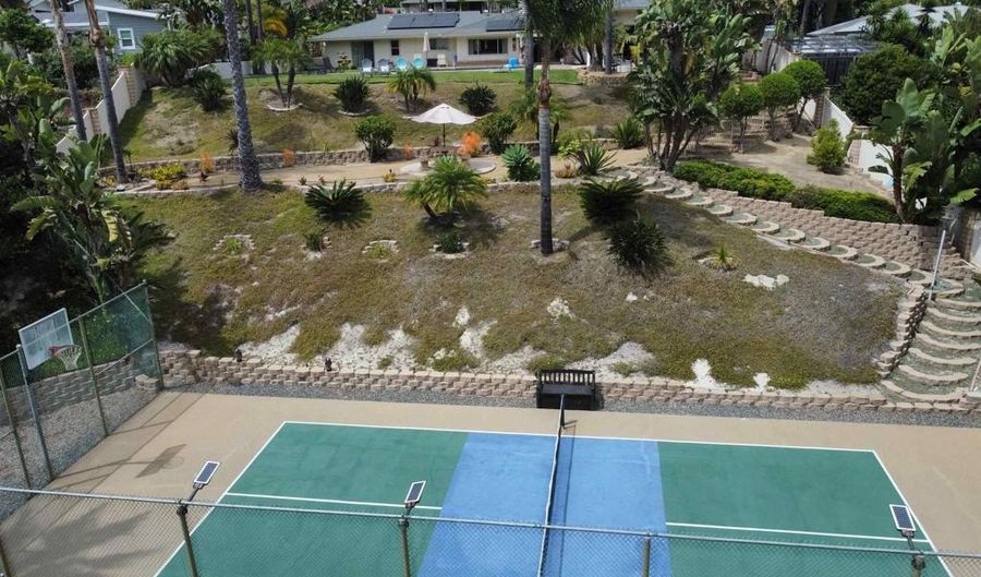 3267 Avenida De Loyola, Oceanside, CA 92056 - 5 Beds, 4 Bath