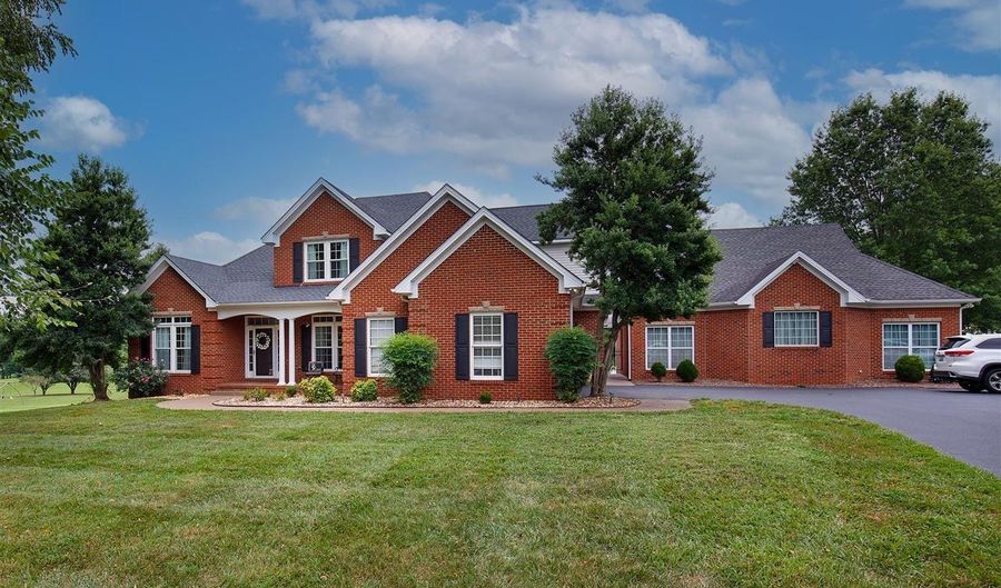 120 Stage Coach Ave, Alvaton, KY 42122 - 5 Beds, 4 Bath