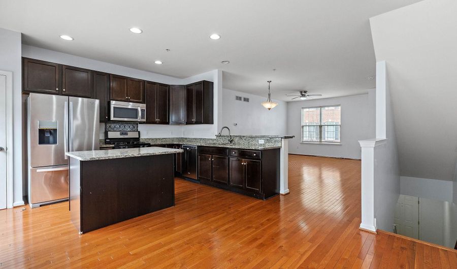 1367 PARISH Ave, Claymont, DE 19703 - 4 Beds, 4 Bath