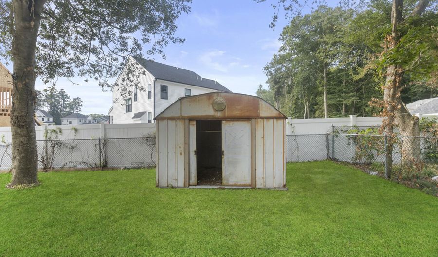 28 Anchorage Blvd, Bayville, NJ 08721 - 3 Beds, 1 Bath