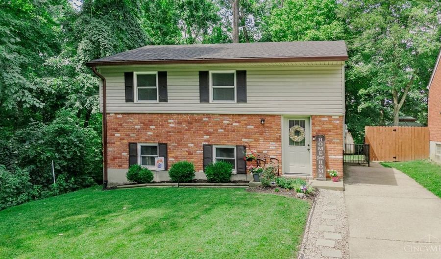 1439 Verdale Dr, Anderson Twp., OH 45230 - 4 Beds, 2 Bath