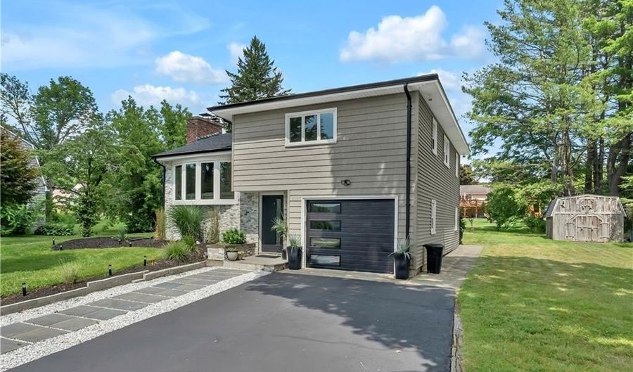 1067 Great Rd, Lincoln, RI 02865 - 4 Beds, 2 Bath