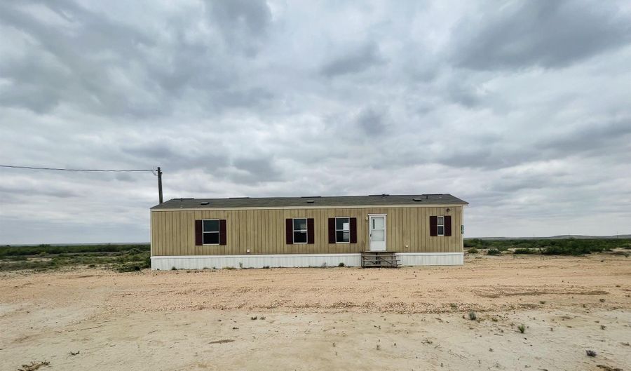 938 N Lake Rd, Artesia, NM 88210 - 2 Beds, 2 Bath