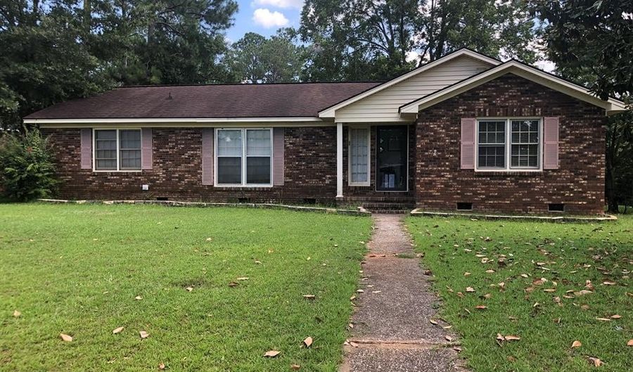 2814 Reeves Ln, Albany, GA 31721 - 3 Beds, 2 Bath