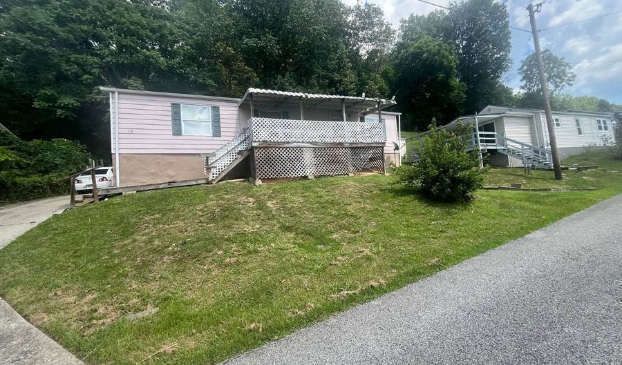 18 Rollens St, Bancroft, WV 26104 - 3 Beds, 2 Bath