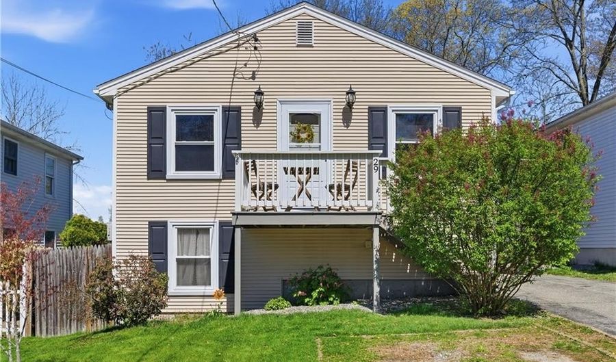 29 Morning Glory Rd, Cumberland, RI 02864 - 3 Beds, 2 Bath